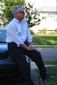Paul Maginnis prepares to play the role of Tom Andrews.