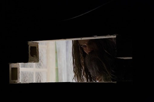 Új Oldboy képek, főszerepben Josh Brolin és Elizabeth Olsen 03