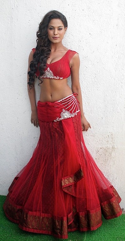 [Veena-Malik-New-Hottest2.jpg]