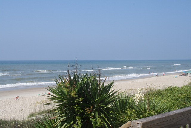 [Beach-Trip-2011-part-2-0414.jpg]