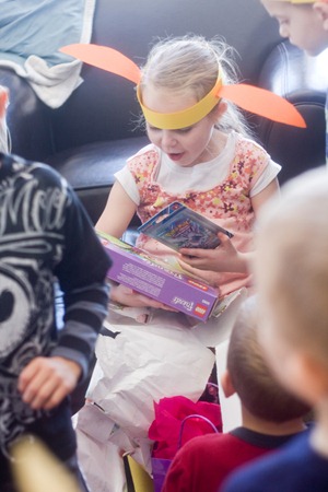 03 02 13_soph presents 2