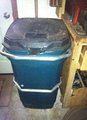 bin mouse damage (2) bin mouse damage (2)