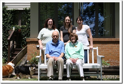20120603UppstromDogVisit23
