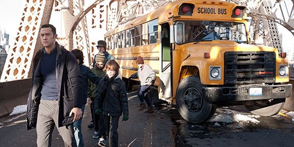 [batman-tdkr-bus-ni%25C3%25B1os%255B2%255D.jpg]