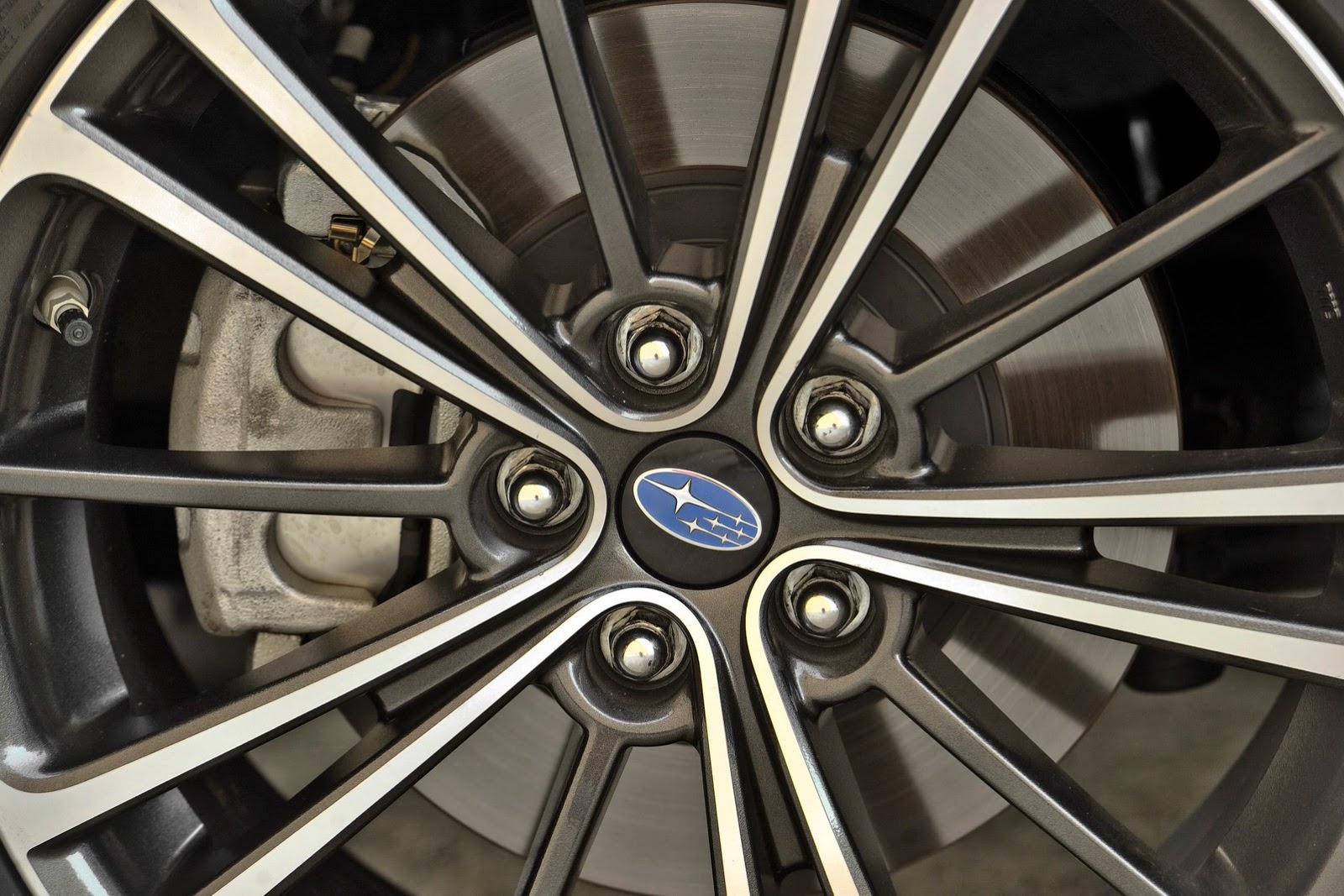 [2013-2014-Subaru-BRZ-71%255B2%255D.jpg]