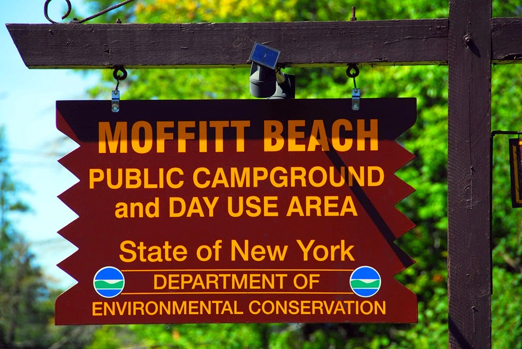 [Moffitt-Beach-Sign3.jpg]