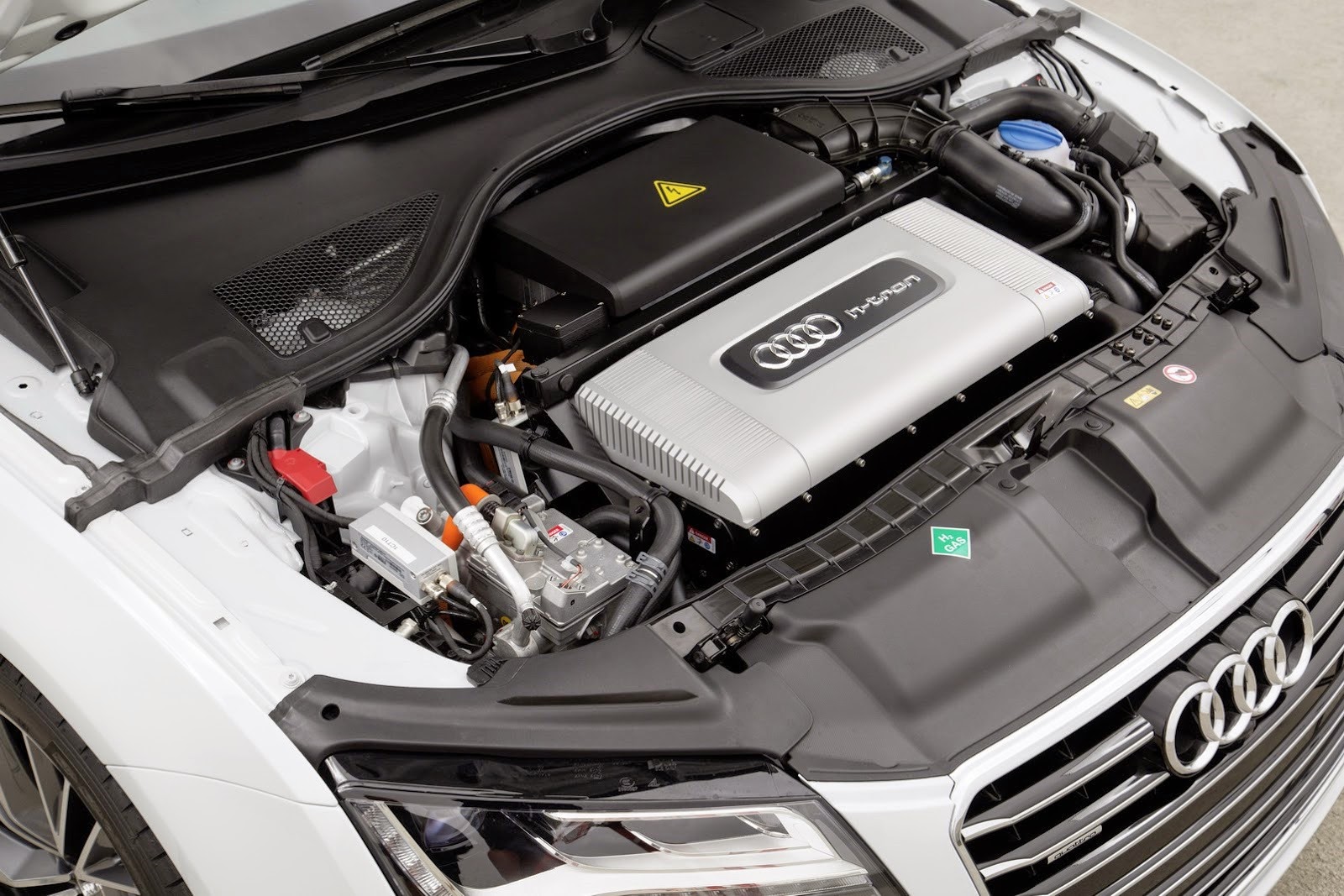 [Audi-A7-Sportback-H-Tron-21%255B2%255D.jpg]