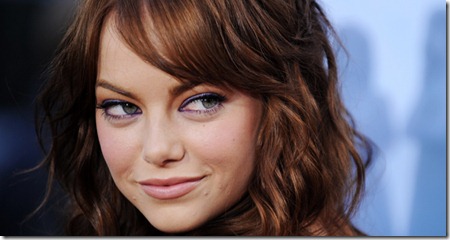 Emma Stone interneten csempészi be áldozatait