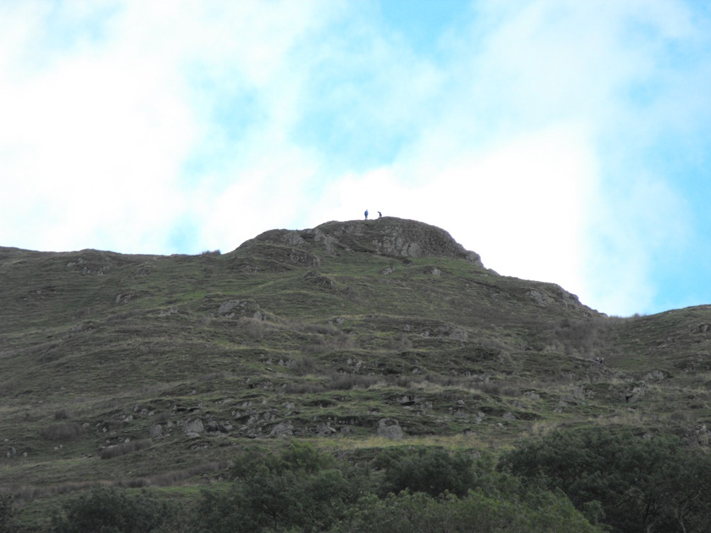 [Wansfell%2520Pike--the%2520summit%2520from%2520partway%2520down%2520the%2520Ambleside%2520side%255B3%255D.jpg]