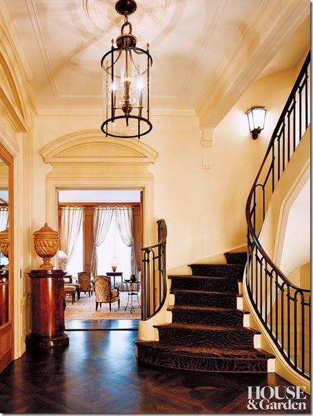 traditional-staircase-hallway-david-kleinberg-design-associates-new-york-new-york-200612-2_1000-watermarked