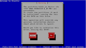 2011-12-18 13-09-34_Elastix [Running] - Oracle VM VirtualBox.png