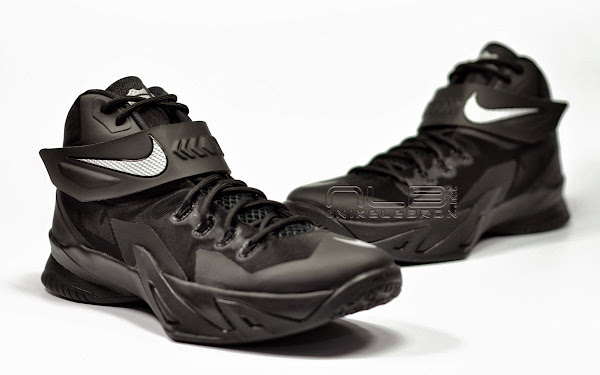 The Showcase Nike Zoom LeBron Soldier 8 VIII 8220Blackout8221