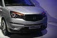 2014-SsangYong-Rodius-22_thumb[1].jpg?imgmax=800