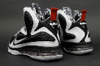 Release Reminder: Nike LeBron 9 Freegums Drops Tomorrow nike lebron 9 gr black white scarface 11 01 freegums Release Reminder: Nike LeBron 9 Freegums Drops Tomorrow