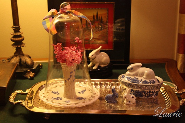 [cloche%2520w%2520flowers%255B2%255D.jpg]
