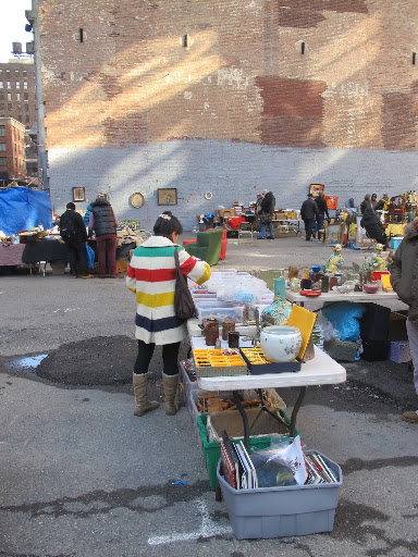 Here's where the outdoor fun begins. This is the outer part of the 25th street parking lot between 6th and Broadway.