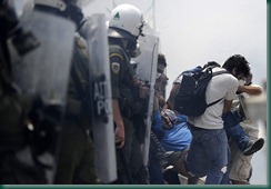People-carry-an-injured-f-012 People-carry-an-injured-f-012