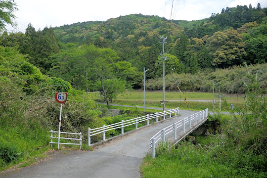 東林寺への道