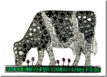BW-cow-brooch