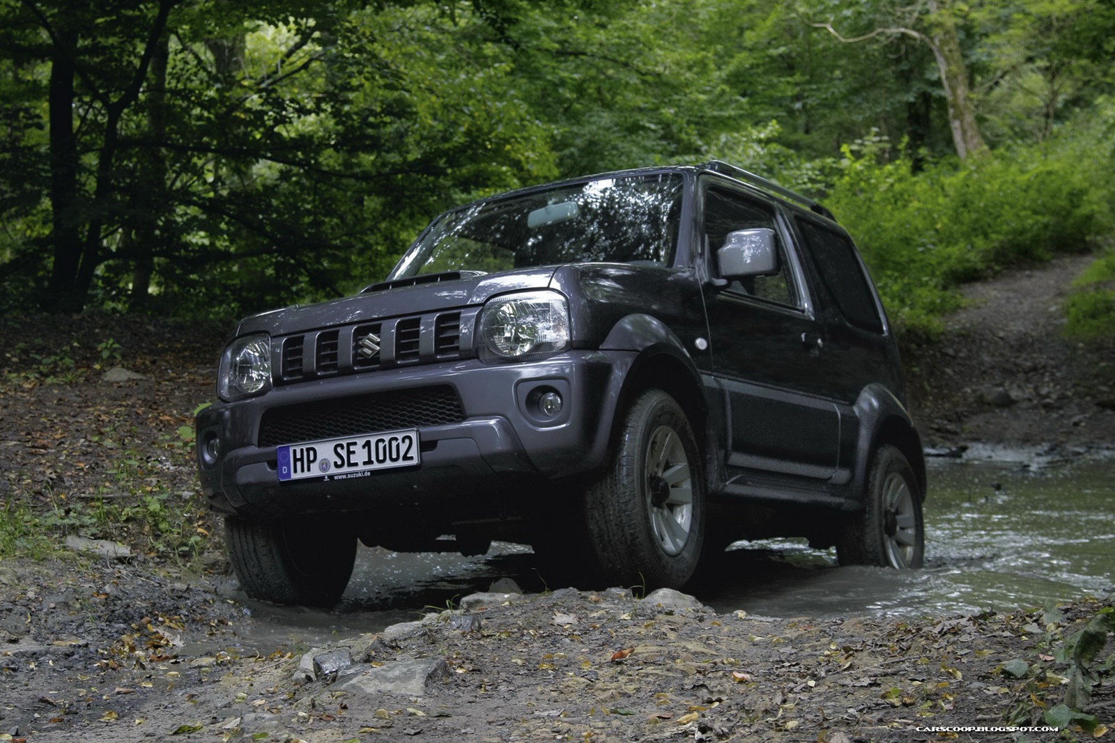 [2012-Suzuki-Jimny-Facelift-carscoop4%2520%25282%2529%255B4%255D.jpg]