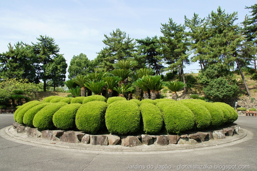 [Jardins%2520no%2520Jap%25C3%25A3o%2520-%2520Jardim%2520PL%2520-%2520TONDABAYASHI%2520-%2520Gl%25C3%25B3ria%2520Ishizaka%25201%255B8%255D.jpg]