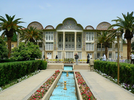 Things to see in Shiraz: Eram palace