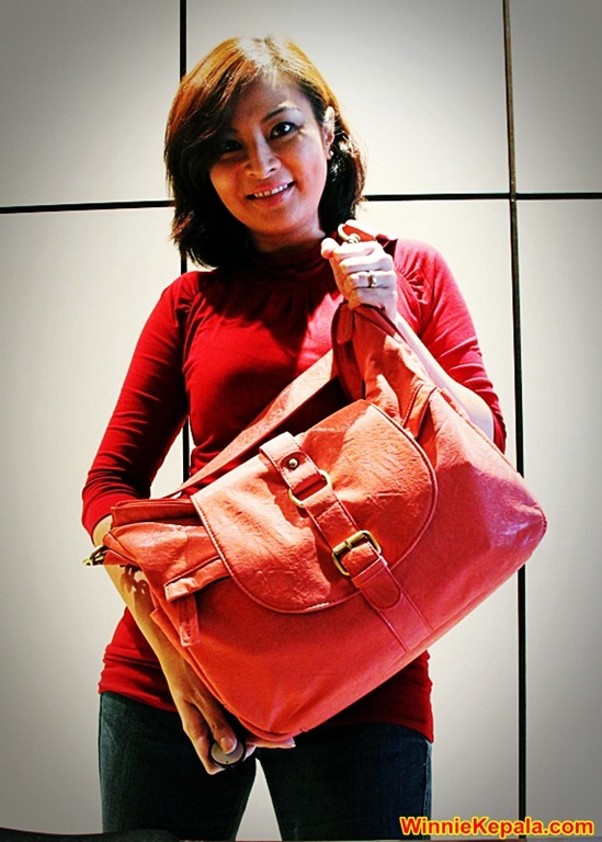 [2011-10-04%2520KellyMoore%2520Bag%2520%25284%2529%255B7%255D.jpg]