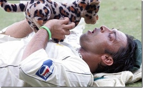 Funny Cricket Pics Scraps for Orkut (8)