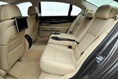 2013-BMW-7-Series-78