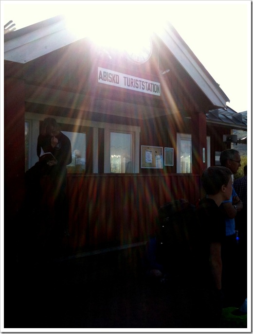 Abisko säger adjö med sol.