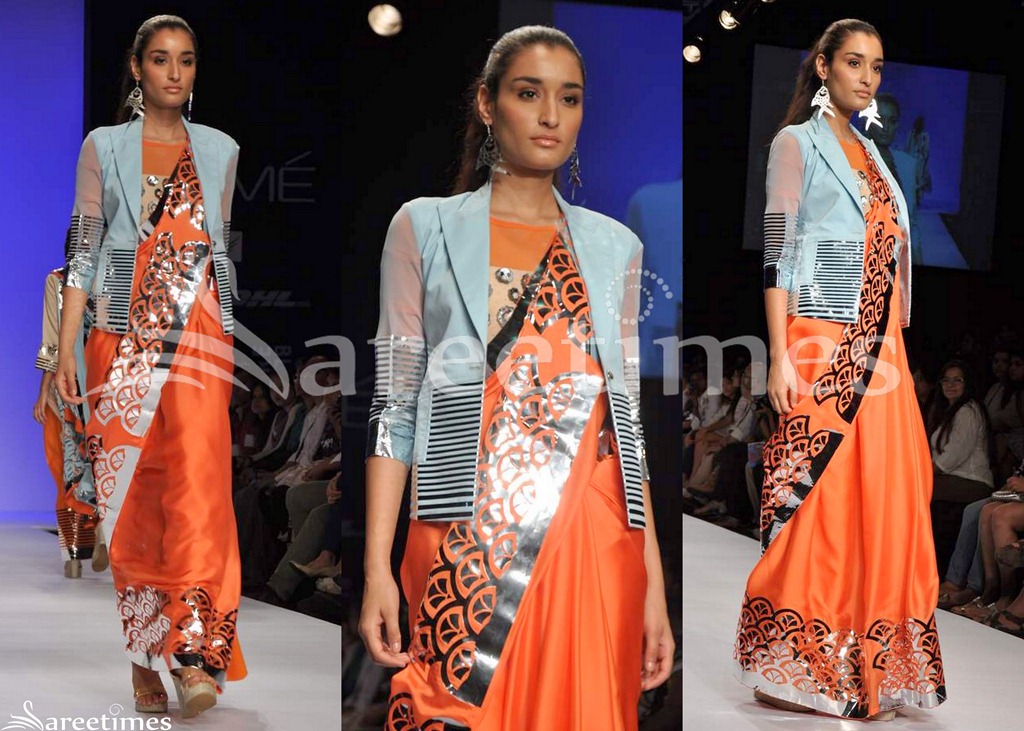[Yogesh_Chaudhary_Peach_Saree%255B4%255D.jpg]