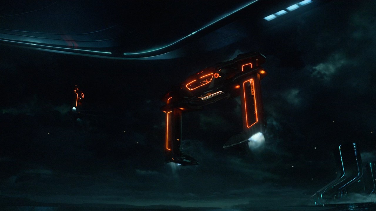 [Tron-Legacy-Recognizer-Landing2.jpg]