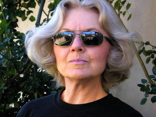 [Gayle25EnhancedSmall%255B4%255D.jpg]