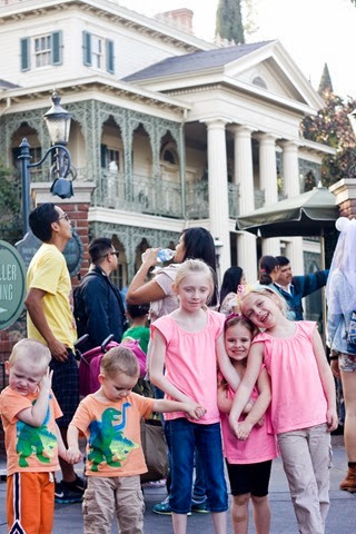 Ray Jacob EliseTess Sophie Haunted Mansion