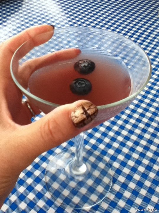 [262127_2194725714028_1423741944_2494%255B1%255D.jpg]