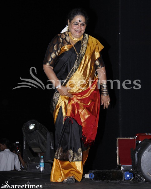 [Usha_Uthup_Black_Silk_Saree%255B4%255D.jpg]