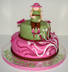 Mod Mom shower cake