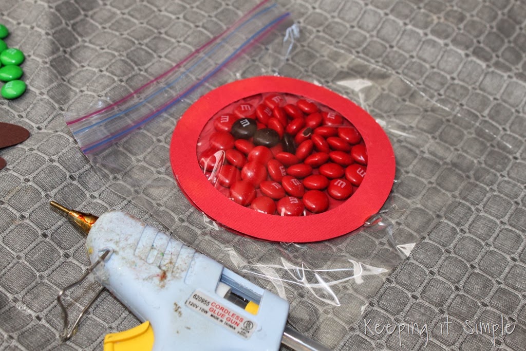 [Christmas%2520M%2526M%2520pouches%2520%2523freeprintable%2520%25285%2529%255B8%255D.jpg]