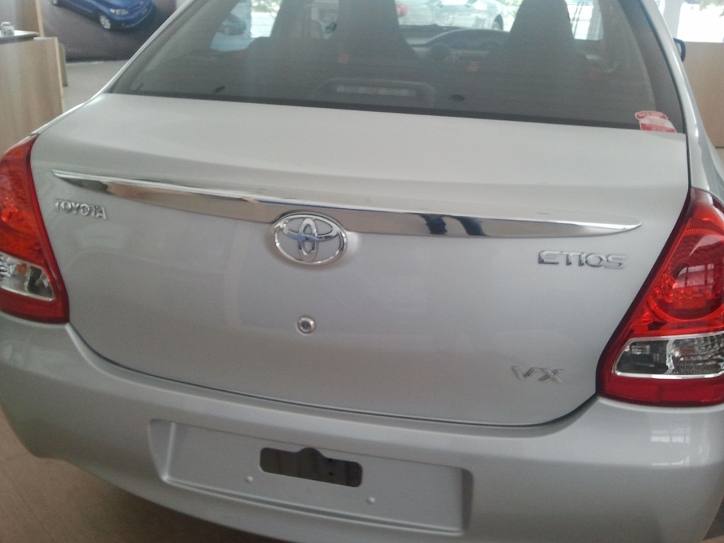 [Toyota%2520Etios%2520Sedan%2520back%255B9%255D.jpg]