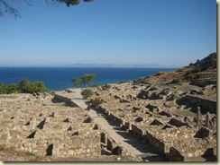 Residences on left greek islands in bkg (Small)
