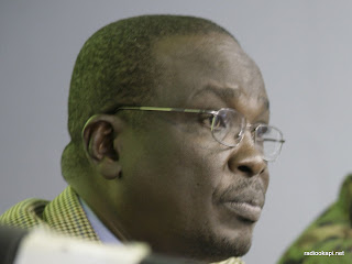 Le porte-parole de la Monusco, Madnodje Mounoubai, lors du point de presse ce 08/04/2011 au QG de la Monusco à Kinshasa. Photo: Monusco