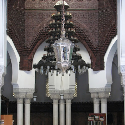 Mosquee de Paris - Prayer Hall , Source: http://www.flickr.com/photos/37409770@N00/3685639408 3685639408.jpg