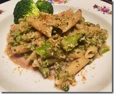 Penne con broccoli, mascarpone e gorgonzola dolce