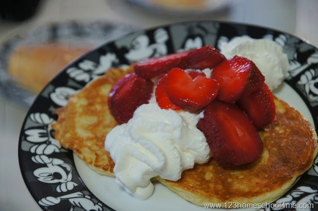 [healthy%2520pancake%2520recipe%2520made%2520with%2520almond%2520flour%2520homemade%2520whip%2520cream%2520and%2520strawberries%255B4%255D.jpg]