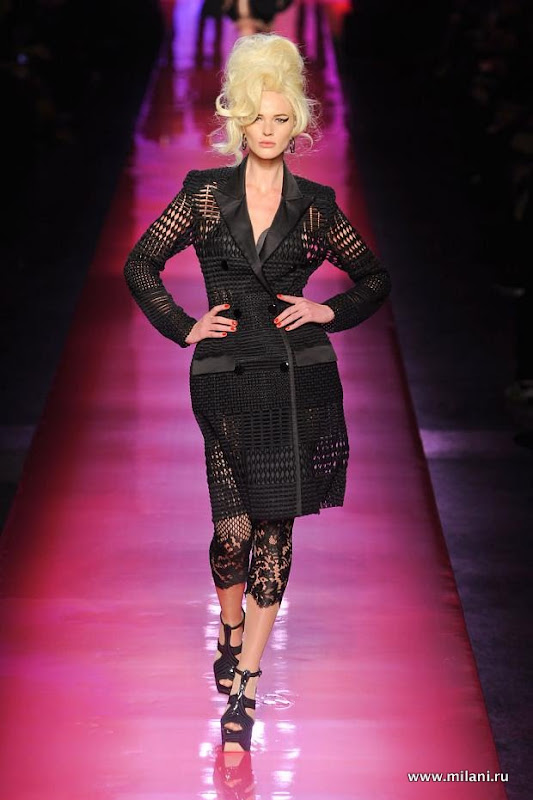 jean-paul-gaultier-haute-couture-spring-2012-pfw9.jpg