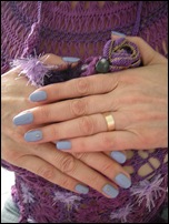 light violet nails