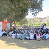 Durantes as visitas no Parque da Mogiana, crianças e adolescentes ficaram fascinados com a atuação do Grupo Passarim.JPG