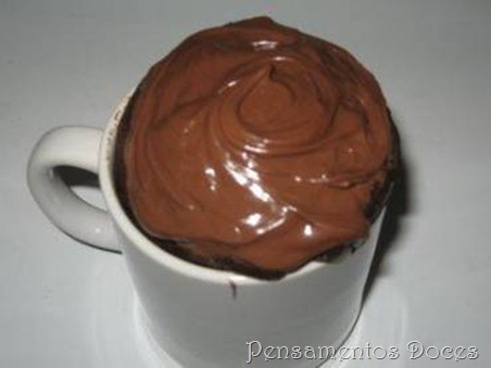 bolo de caneca