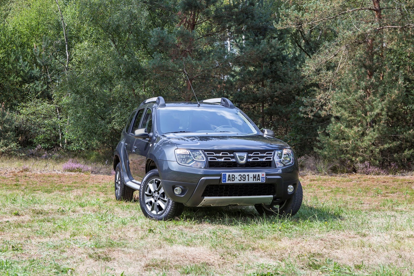 [Dacia-Duster-Facelift-3%255B2%255D.jpg]