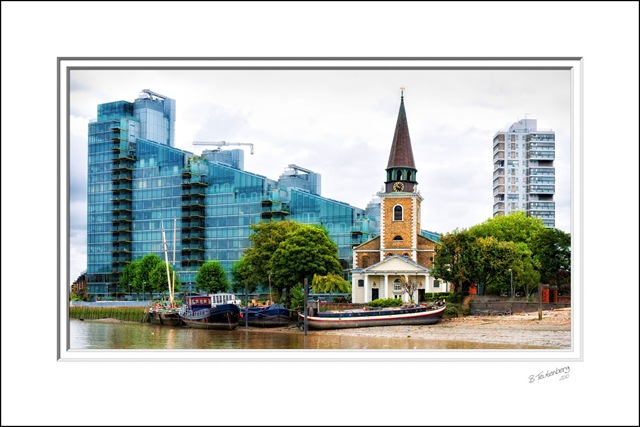 [P1360766A15x10H16x9DoubleMat3.jpg]